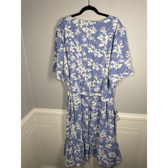 NWT, BloomChic, Size 28, Light Blue & White Floral V Neck Dress, Flutter Sleeves - Picture 4 of 6
